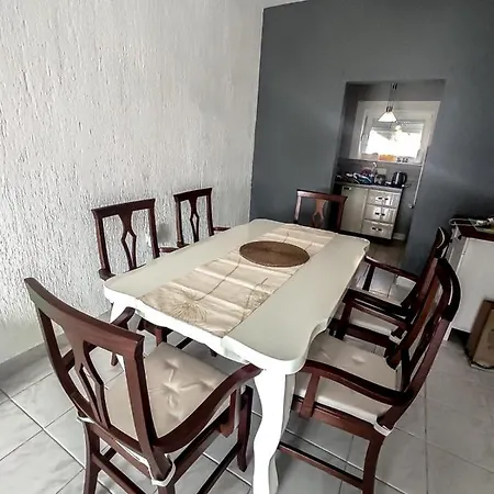 Διαμέρισμα Apartman Nina