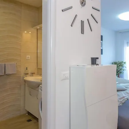 Nina Apartment